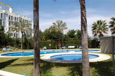 Middle Floor Apartment in Puerto Banús