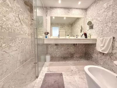 Middle Floor Apartment in Puerto Banús