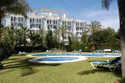 Middle Floor Apartment in Puerto Banús