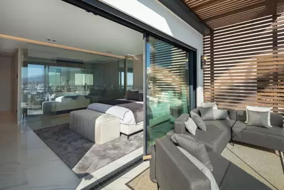 Middle Floor Apartment in Puerto Banús