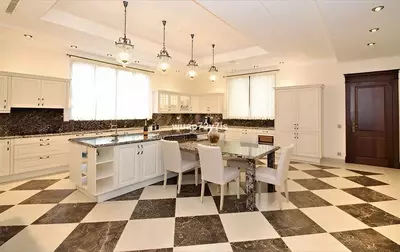 Detached Villa in Guadalmina Baja