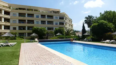 Middle Floor Studio in Nueva Andalucía