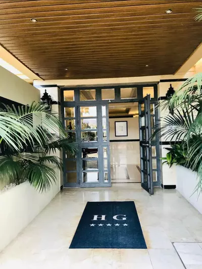 Middle Floor Studio in Nueva Andalucía