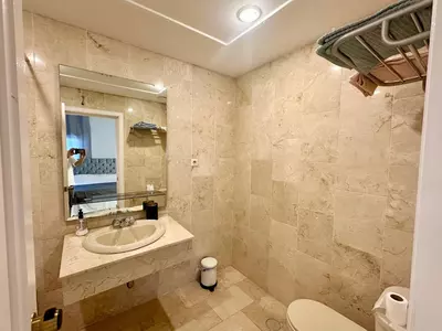 Middle Floor Studio in Nueva Andalucía