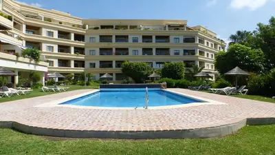 Middle Floor Studio in Nueva Andalucía