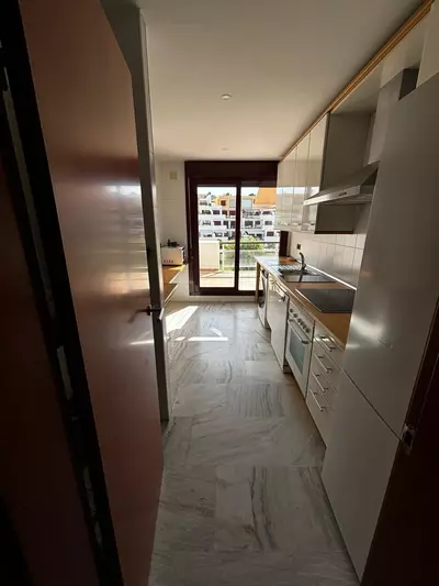 Middle Floor Apartment in Benahavís