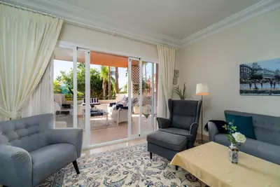 Middle Floor Apartment in Estepona