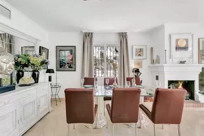 Middle Floor Apartment in Elviria