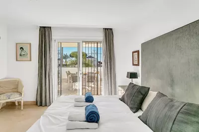 Middle Floor Apartment in Elviria
