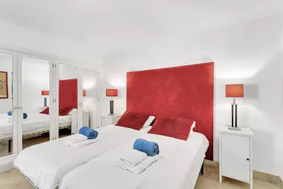 Middle Floor Apartment in Elviria