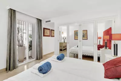 Middle Floor Apartment in Elviria