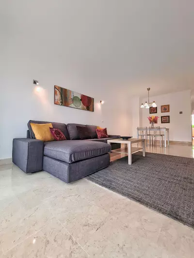 Middle Floor Apartment in Elviria