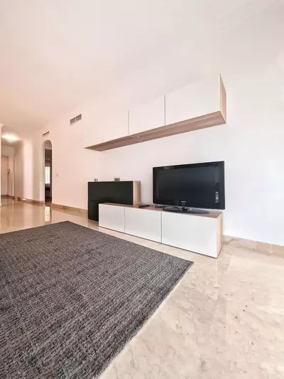 Middle Floor Apartment in Elviria