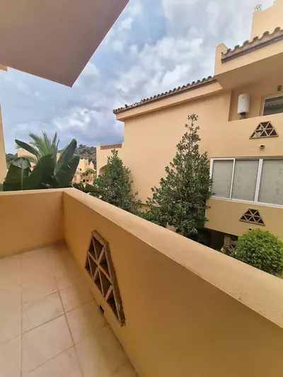 Middle Floor Apartment in Elviria