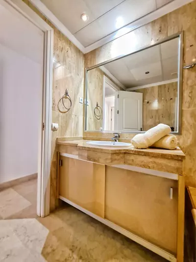Middle Floor Apartment in Elviria
