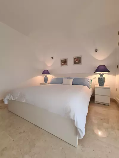 Middle Floor Apartment in Elviria