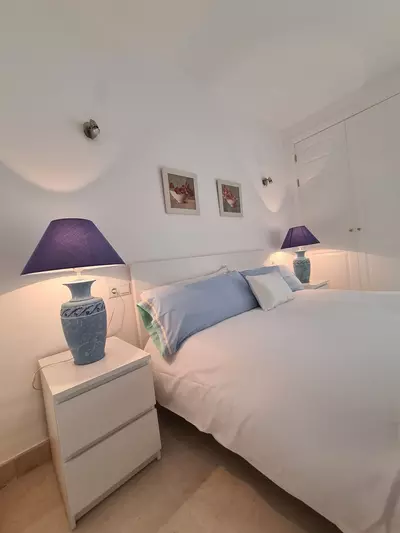 Middle Floor Apartment in Elviria