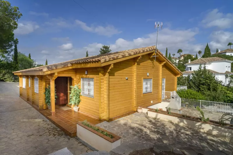 Detached Villa in Elviria