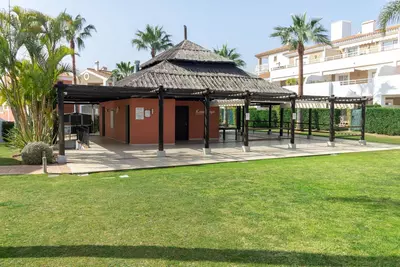 Ground Floor Apartment in El Paraiso