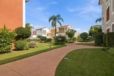Ground Floor Apartment in El Paraiso