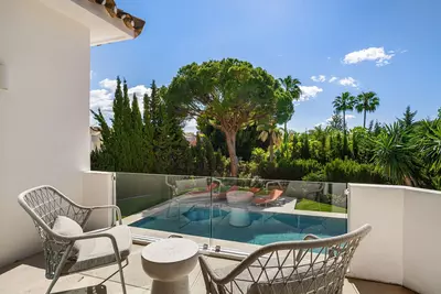 Detached Villa in Nueva Andalucía