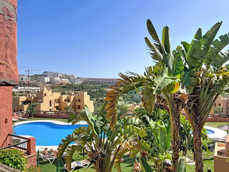 Middle Floor Apartment in Manilva
