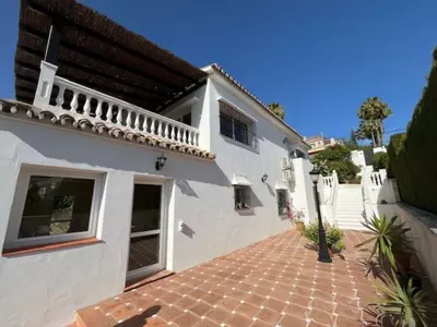 Detached Villa in Elviria