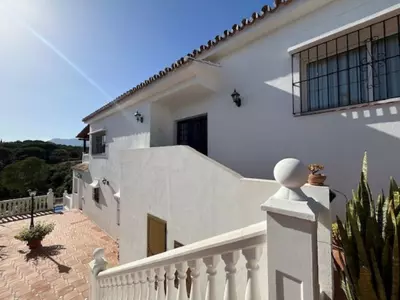 Detached Villa in Elviria