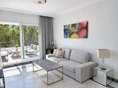 Top Floor Apartment in Nueva Andalucía
