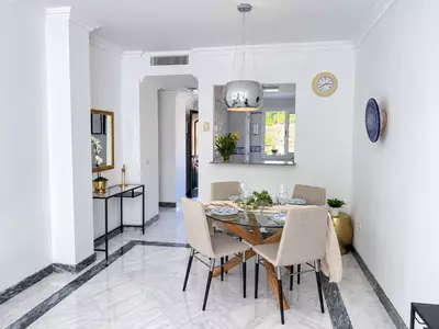 Top Floor Apartment in Nueva Andalucía