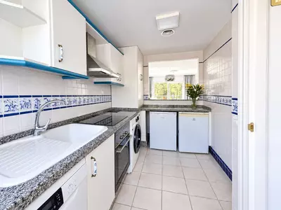 Top Floor Apartment in Nueva Andalucía