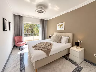 Top Floor Apartment in Nueva Andalucía