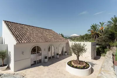 Detached Villa in Nueva Andalucía