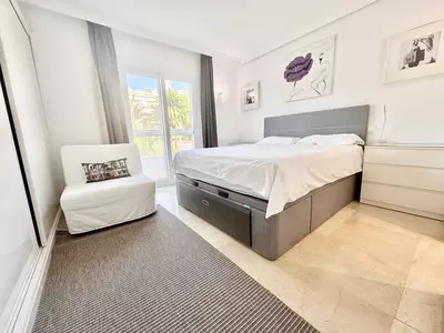 Middle Floor Apartment in Estepona