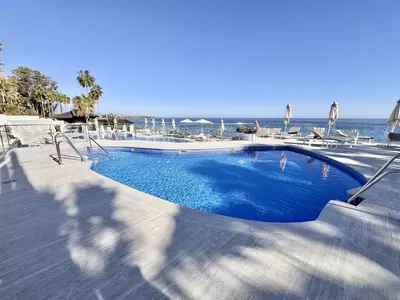 Middle Floor Apartment in Estepona