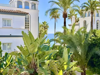 Middle Floor Apartment in Estepona
