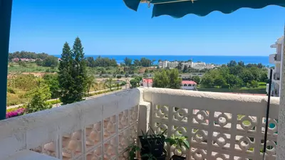Middle Floor Apartment in Estepona
