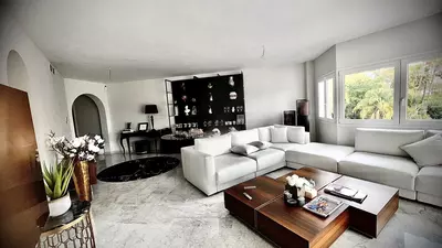 Middle Floor Apartment in Puerto Banús