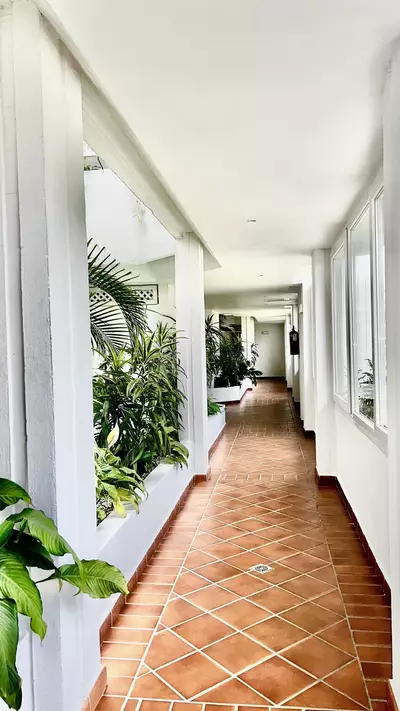 Middle Floor Apartment in Puerto Banús