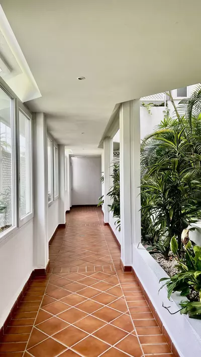 Middle Floor Apartment in Puerto Banús