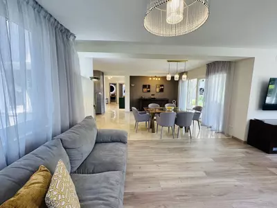Detached Villa in Elviria