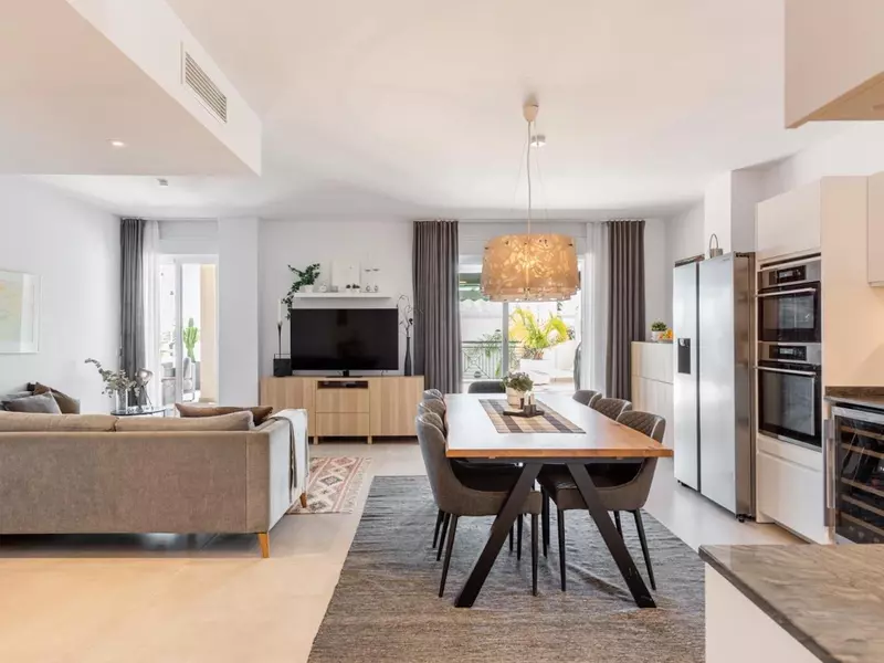 Middle Floor Apartment in Nueva Andalucía