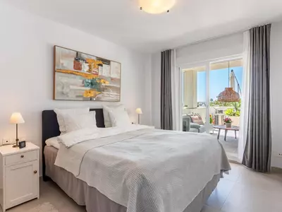 Middle Floor Apartment in Nueva Andalucía