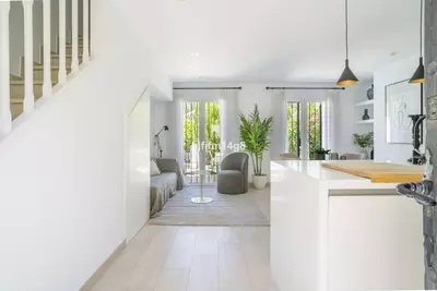 Townhouse in Nueva Andalucía