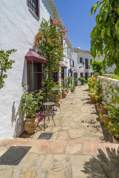 Townhouse in Nueva Andalucía