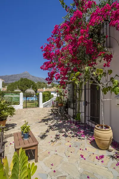 Townhouse in Nueva Andalucía