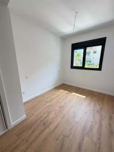 Middle Floor Apartment in Estepona