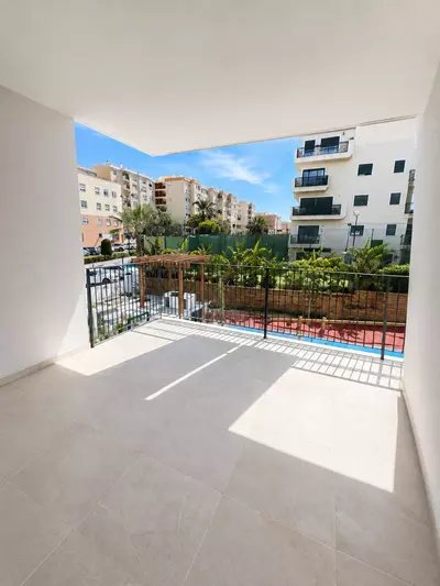 Middle Floor Apartment in Estepona