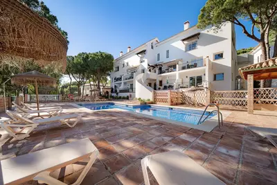 Middle Floor Apartment in Nueva Andalucía