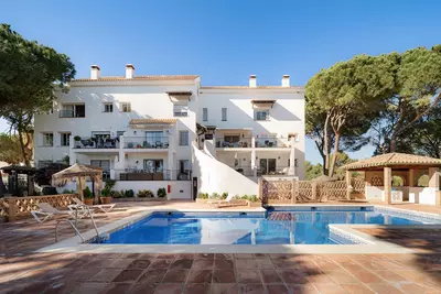 Middle Floor Apartment in Nueva Andalucía